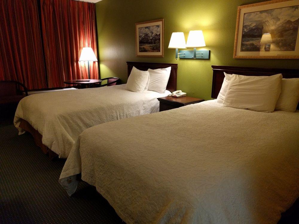 Days Inn By Wyndham Nashville Saint Thomas West Hospital Εξωτερικό φωτογραφία