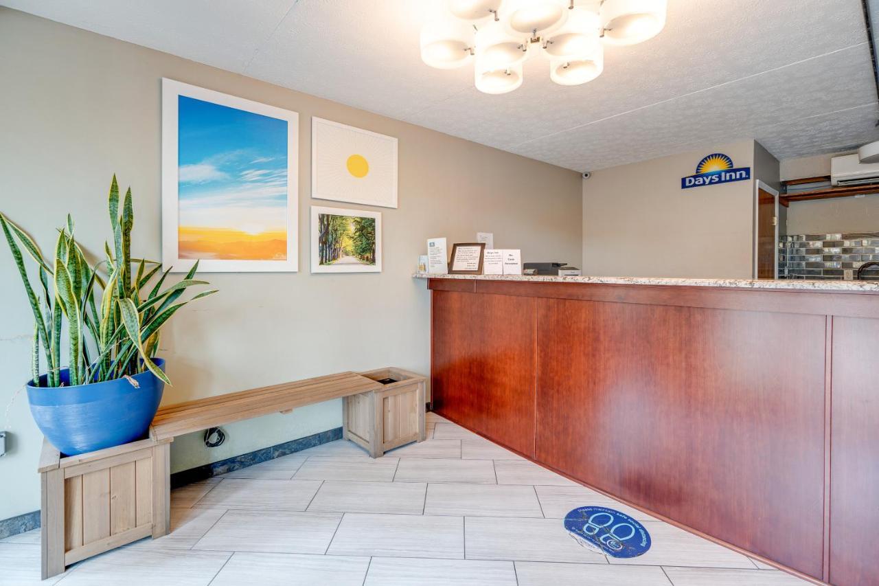 Days Inn By Wyndham Nashville Saint Thomas West Hospital Εξωτερικό φωτογραφία